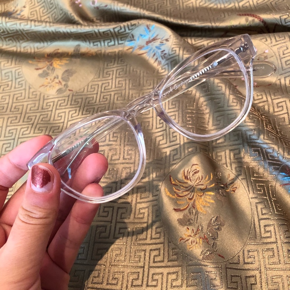 *NOT FOR SALE* Clear Trendy Glasses Frames